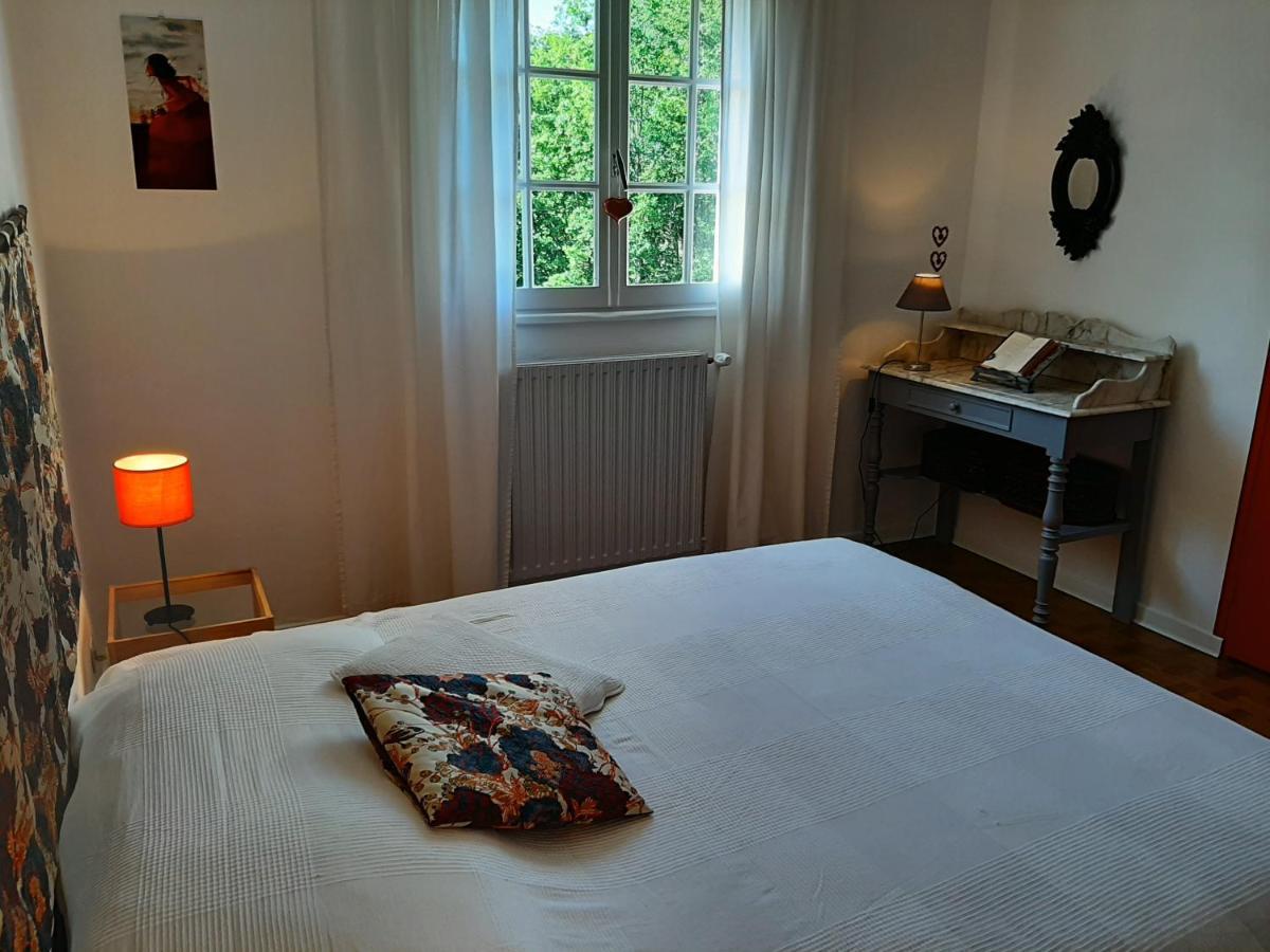 Chambre Soignee Et Accueillante A La Campagne - Ch Rouge L'Honor-de-Cos Zewnętrze zdjęcie